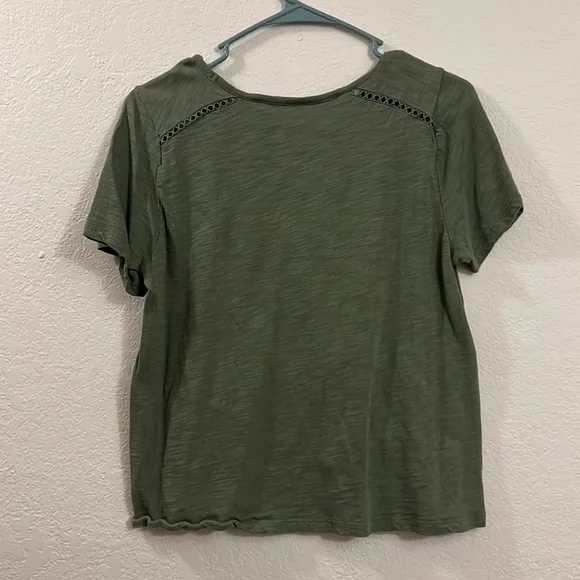 Medium Old Navy Sage Green Top - Picture 4 of 4